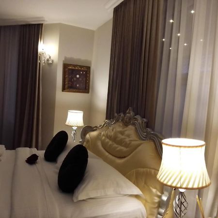 ホテルCasa Maria Roses Rîşnov エクステリア 写真