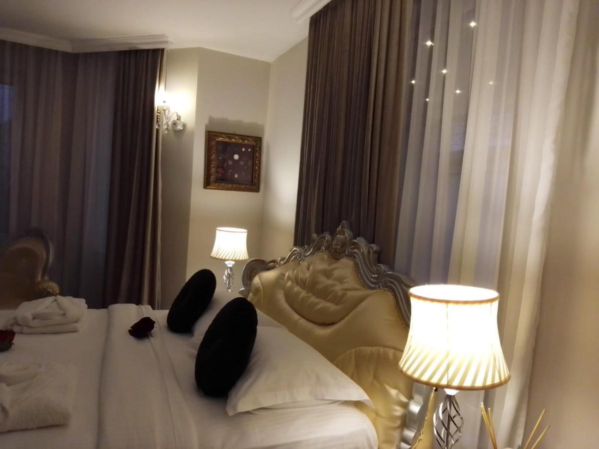 ホテルCasa Maria Roses Rîşnov エクステリア 写真