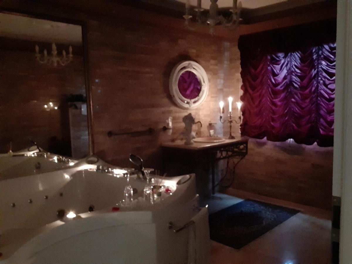 ホテルCasa Maria Roses Rîşnov エクステリア 写真