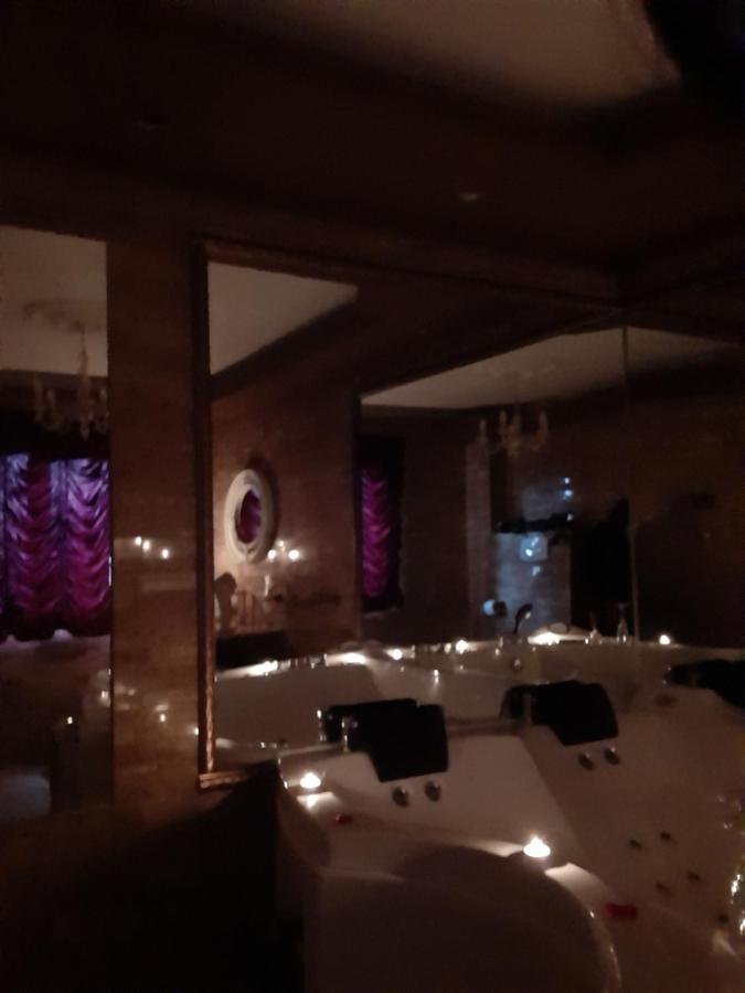 ホテルCasa Maria Roses Rîşnov エクステリア 写真