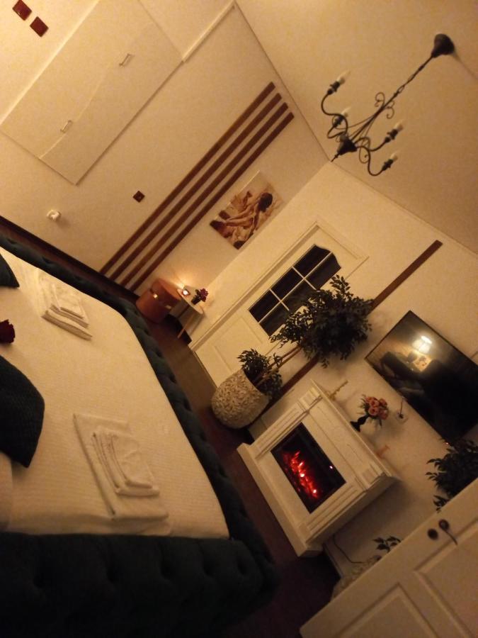 ホテルCasa Maria Roses Rîşnov エクステリア 写真