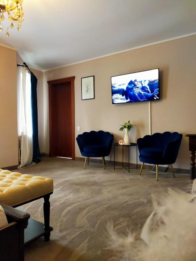 ホテルCasa Maria Roses Rîşnov エクステリア 写真